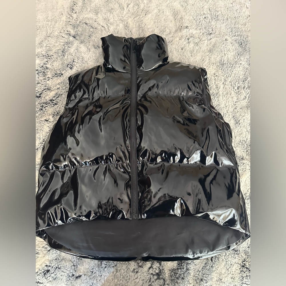 Puffer vest, gloss black,size small